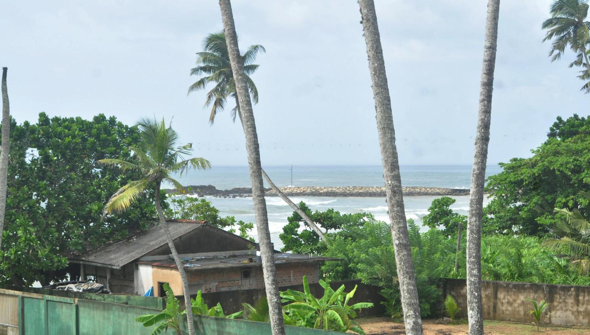 Southern Entry Dikwella Bagian luar foto